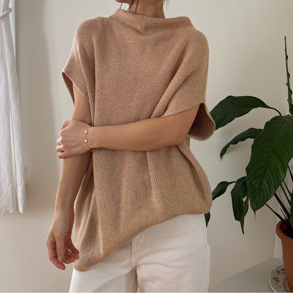 Chicos Wool Blend Cowl Neck Beige Tunic Pullover Sweater Vest Size 1 Petite